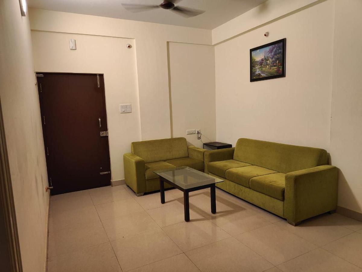 Pristine Inn Manyata Bangalore Exterior photo