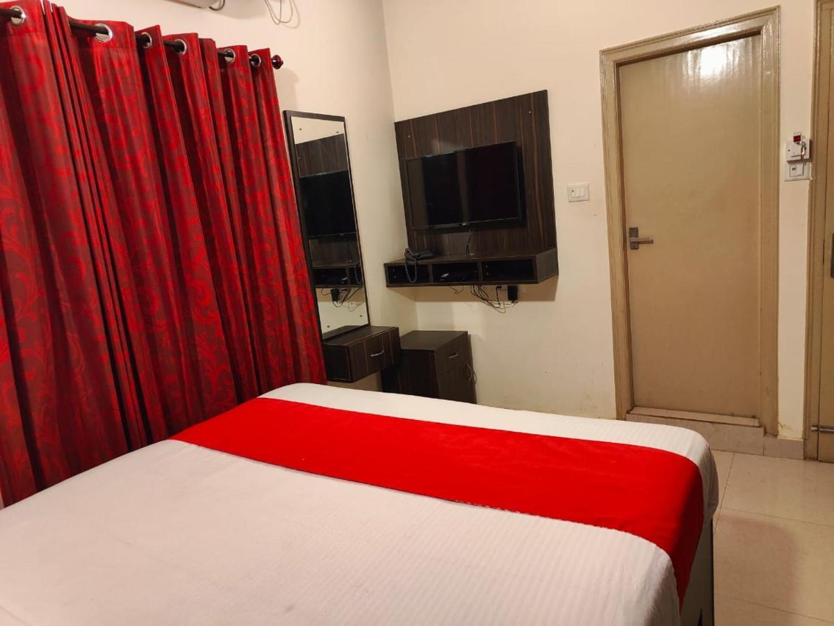 Pristine Inn Manyata Bangalore Exterior photo